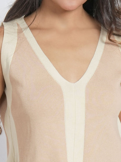Beige V-neck Sleevless Set